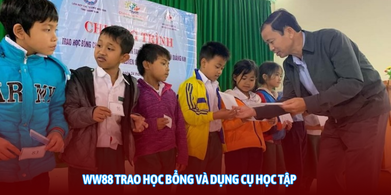 Hình ảnh WW88 trao học bổng và dụng cụ học tập cho học sinh nghèo tại Quảng Nam